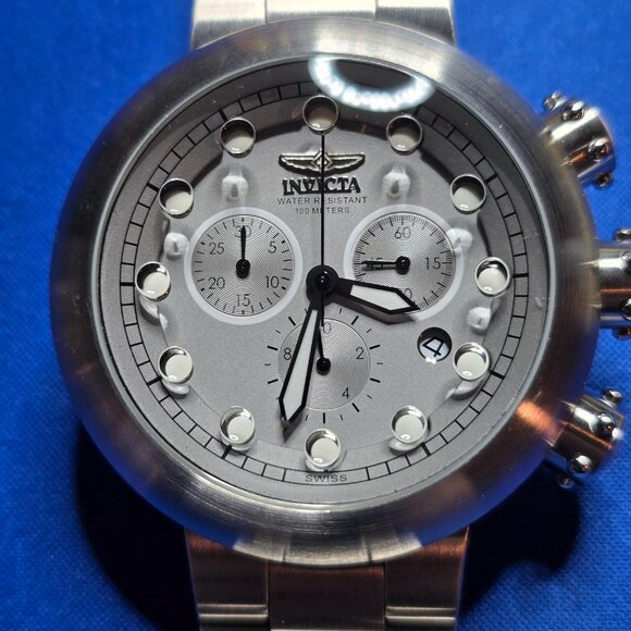 Invicta Chronograph Watch - Picture 2 of 7